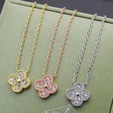 Van Cleef Arpels Magic Alhambra Pendant With Diamond